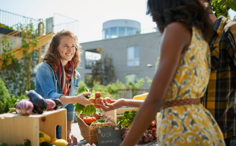 A Step-by-Step Gide to Planning a Must-Attend Farmers Market