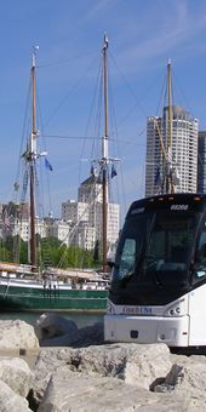 30556895-e37b-4abc-8758-961476c5eaab-coach-usa